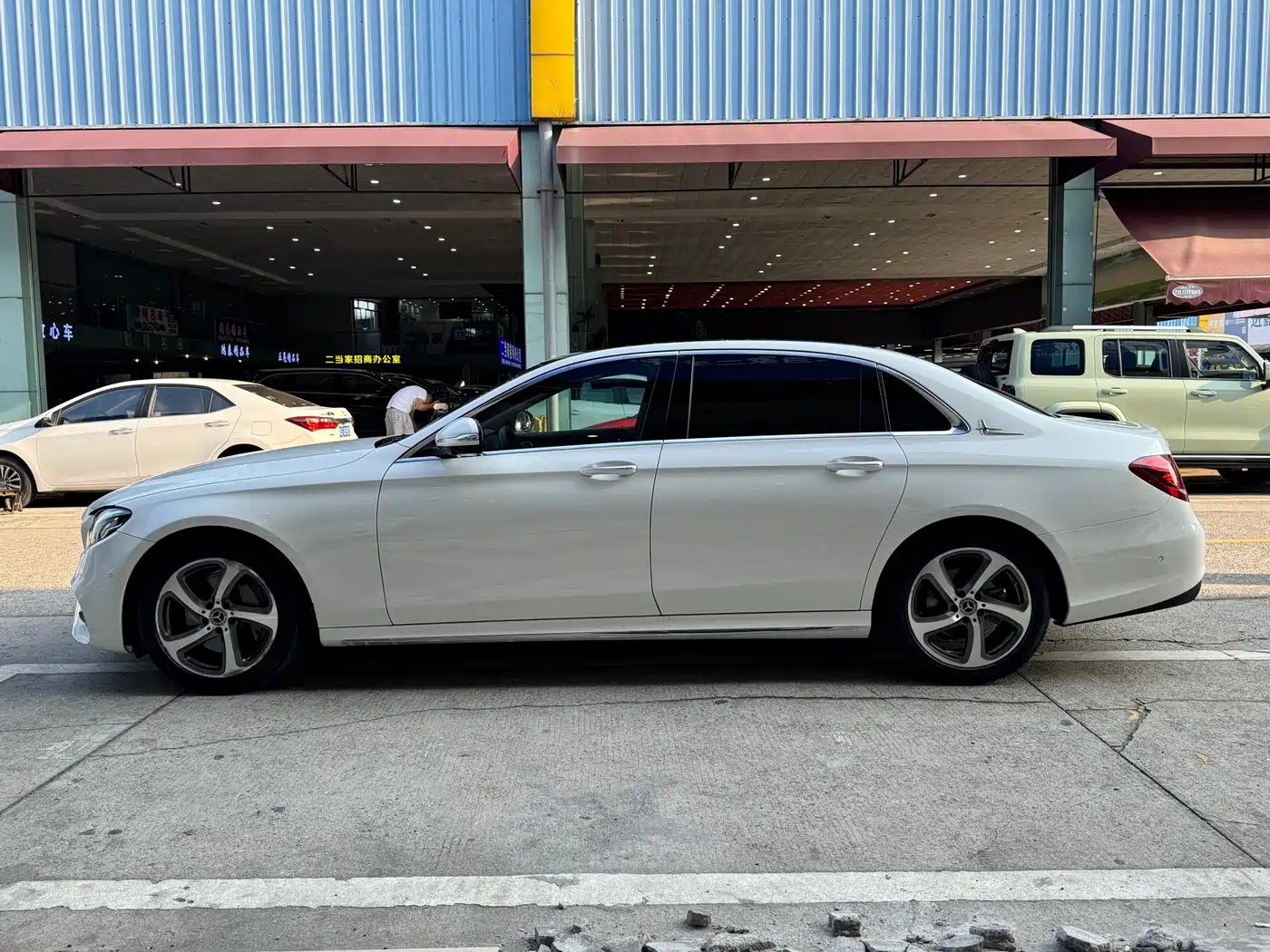 Mercedes-Benz E-Class 2018 Facelift E 300 L Sport Luxury фото 14