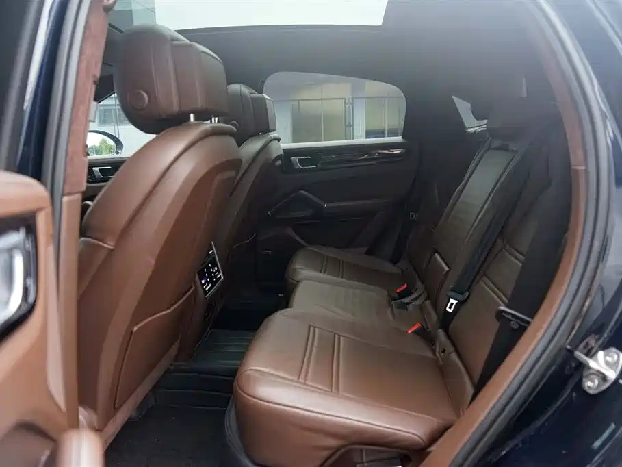 Porsche Cayenne 2020 Cayenne S Coupé 2.9T фото 12
