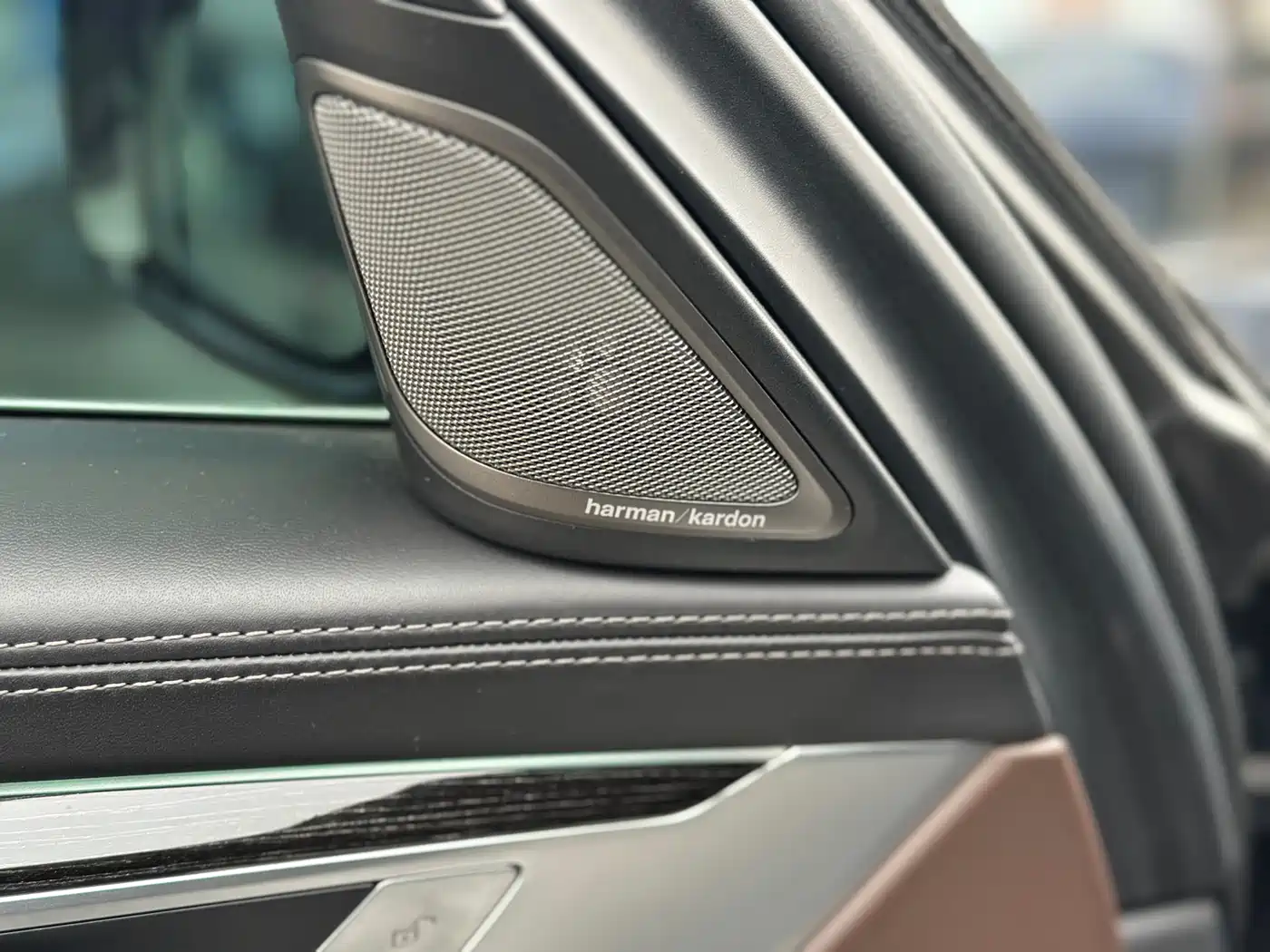 BMW 7 Series 2019 Facelift 740Li Leading M Sport Package фото 10