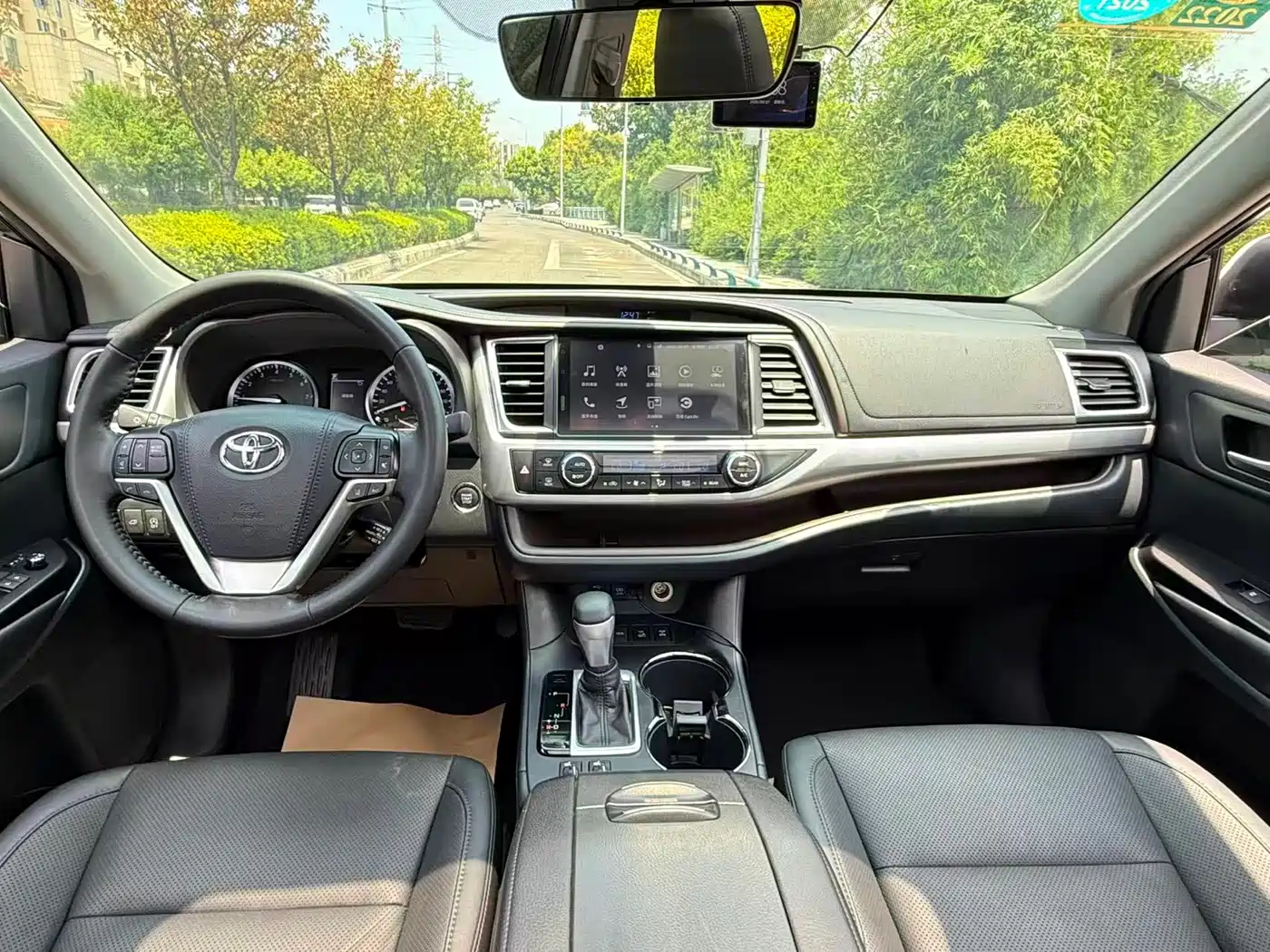 Toyota Highlander 2018 2.0T 4WD Premium 7-seater China VI фото 11