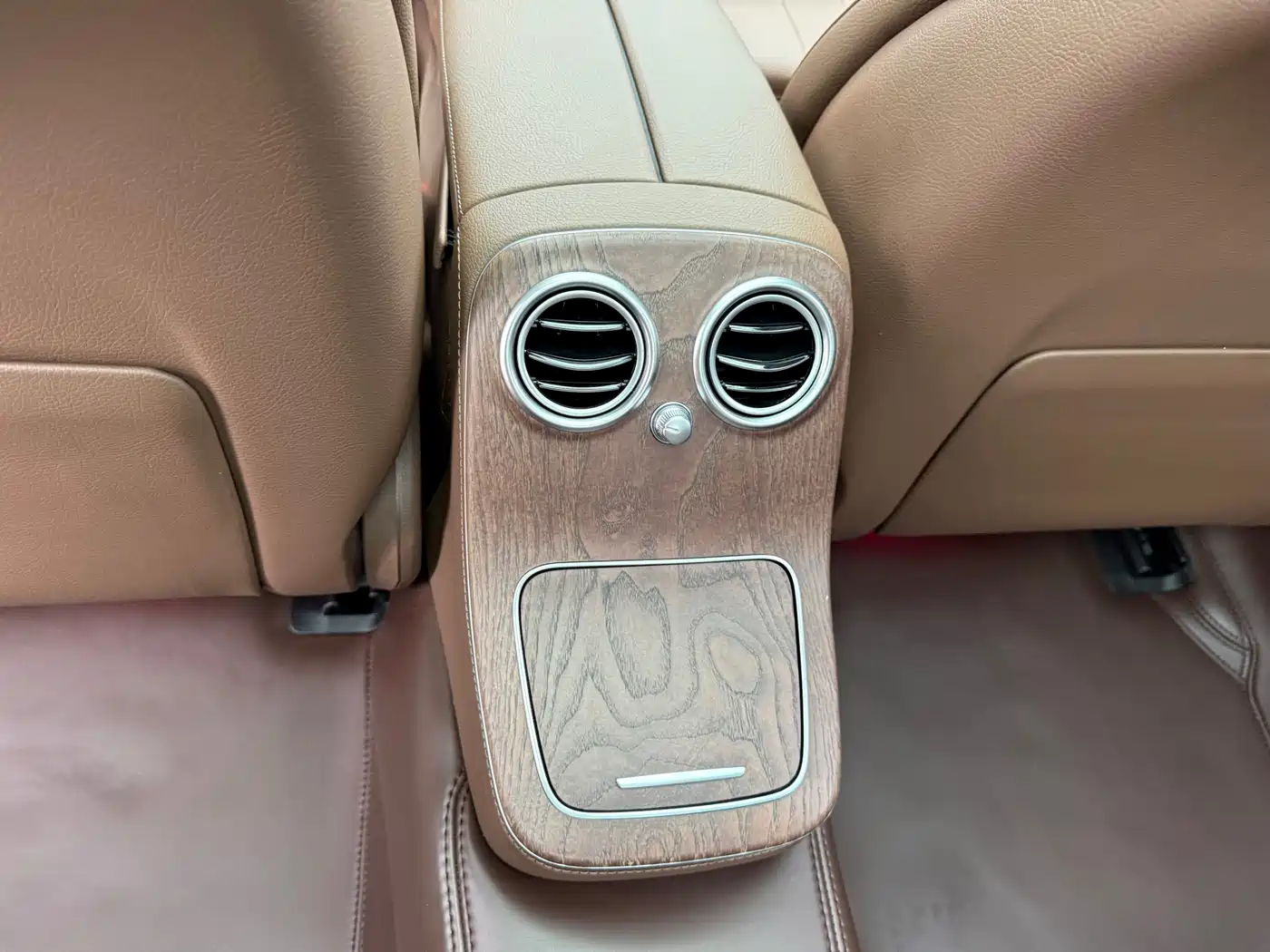 Mercedes-Benz E-Class 2022 E 300 L Fashion фото 34