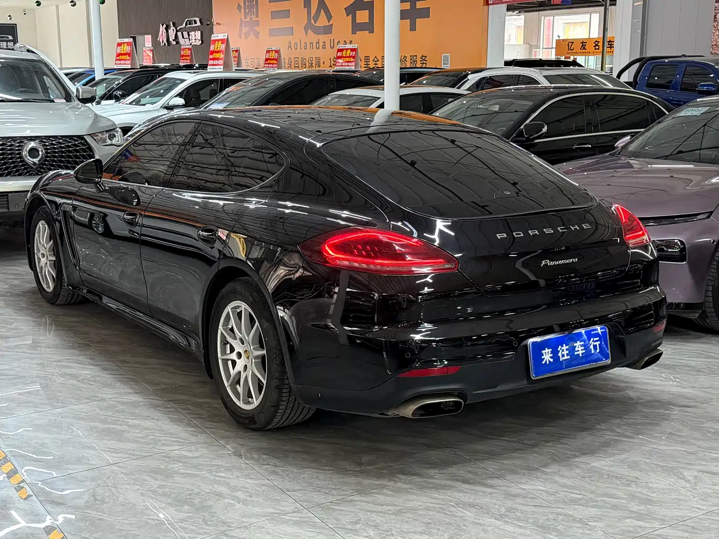 Porsche Panamera 2014 Panamera 3.0T фото 4