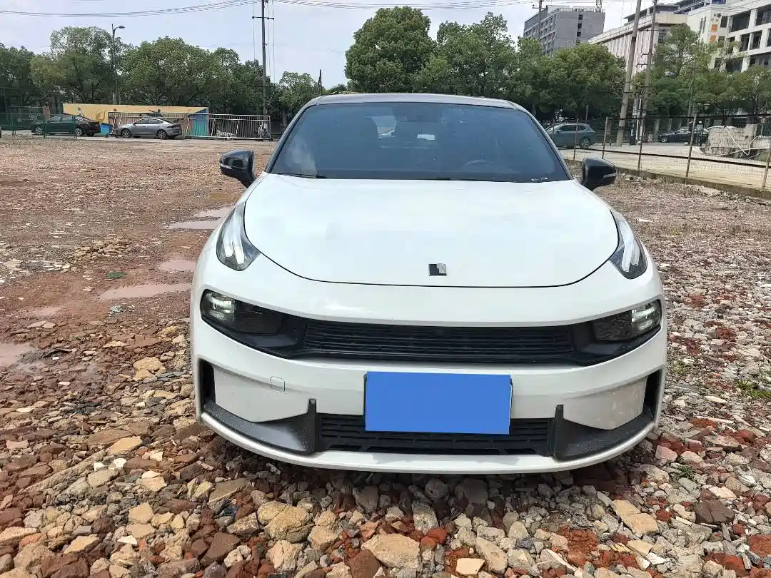 Lynk & Co 03 2021 2.0TD Auto Jin Plus фото 2