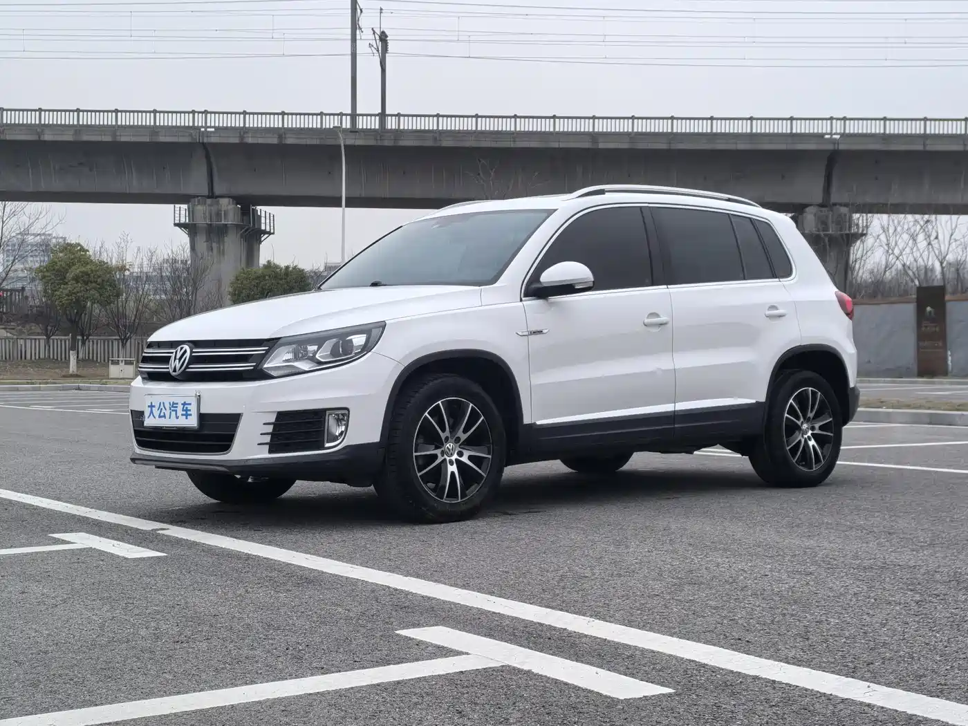 Volkswagen Tiguan 2016 Model 300TSI Automatic 4WD Luxury Edition