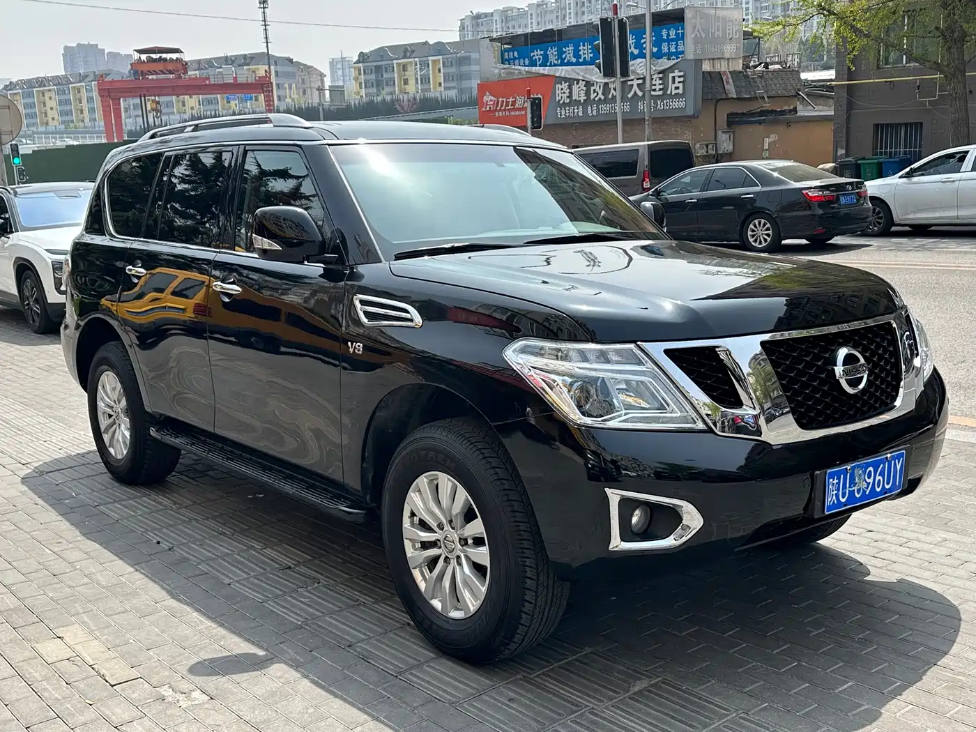 Nissan Patrol 2016 5.6L Standard фото 2