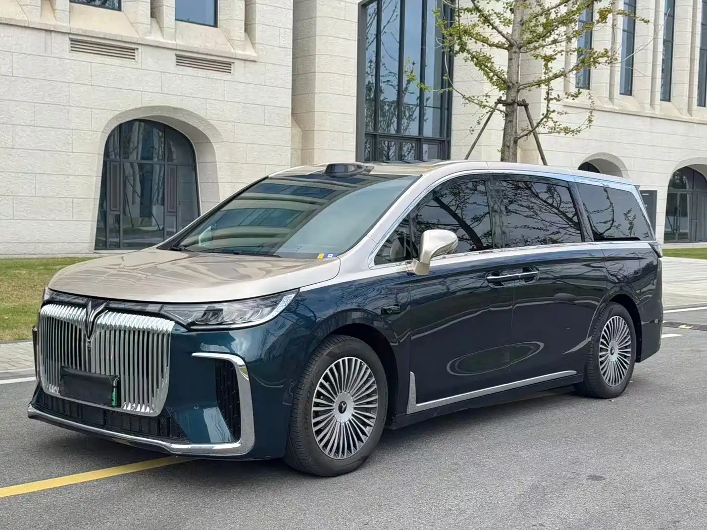 Similar car