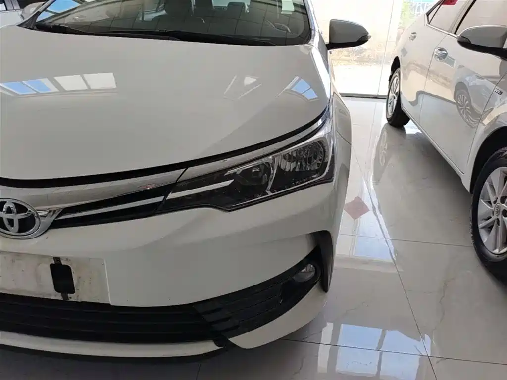 Toyota Corolla 2017 Facelift 1.2T S-CVT GL-i фото 24