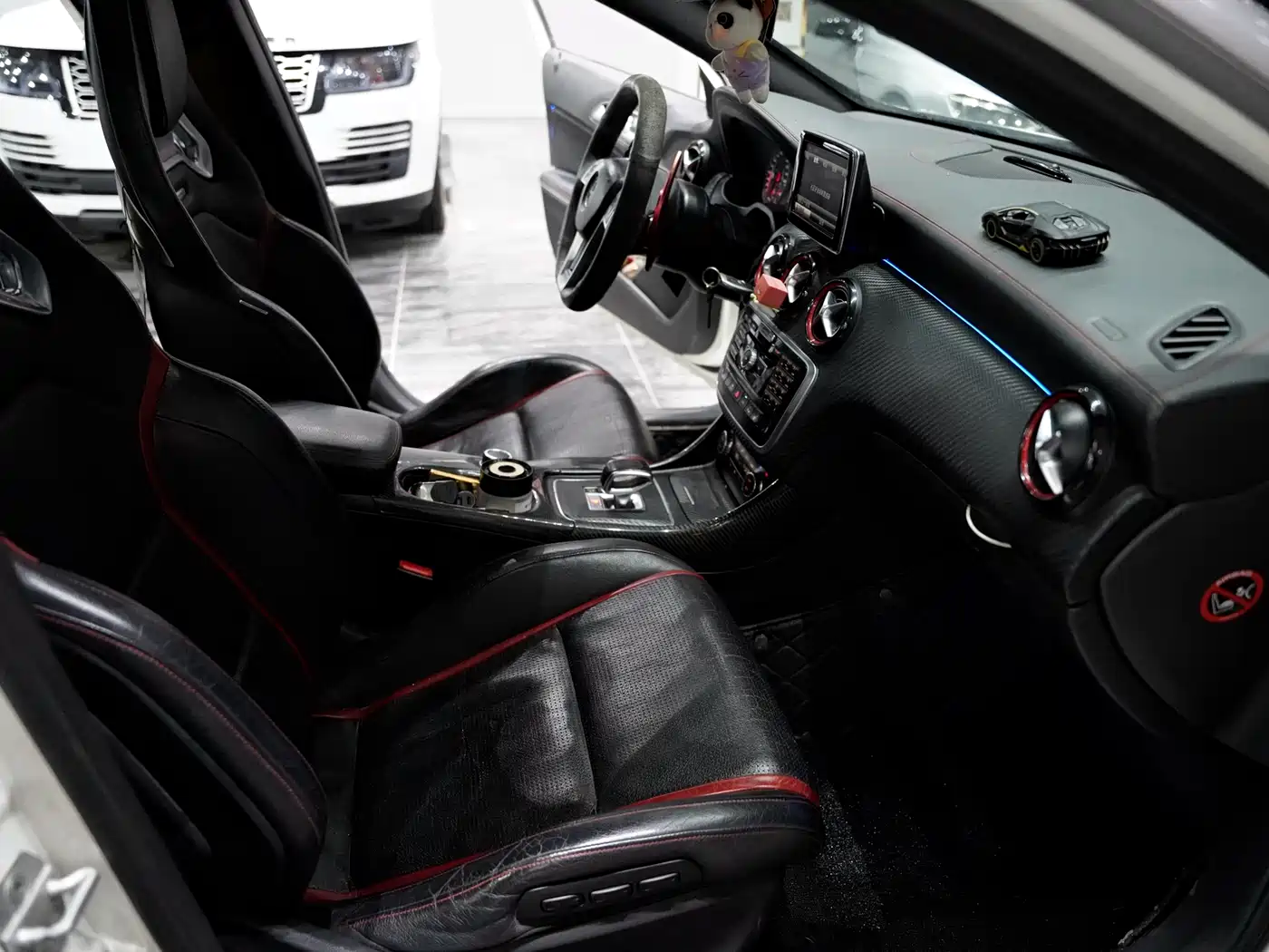 Mercedes-Benz A-Class AMG (Import) 2014 AMG A 45 4MATIC фото 14