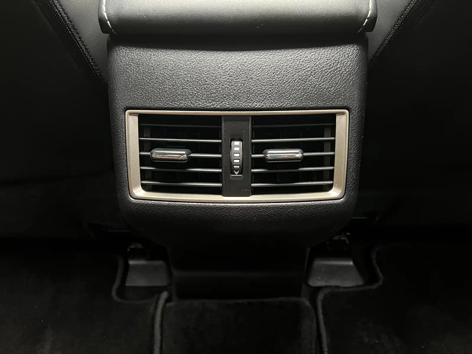 Фото 12 - Lexus NX