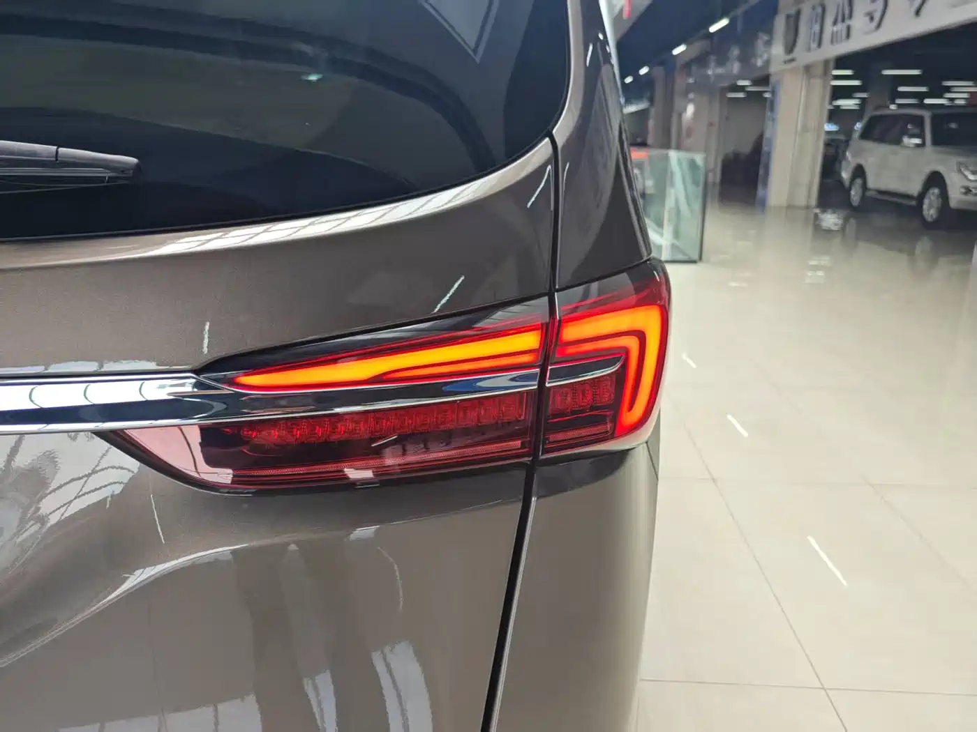 BUICK GL8