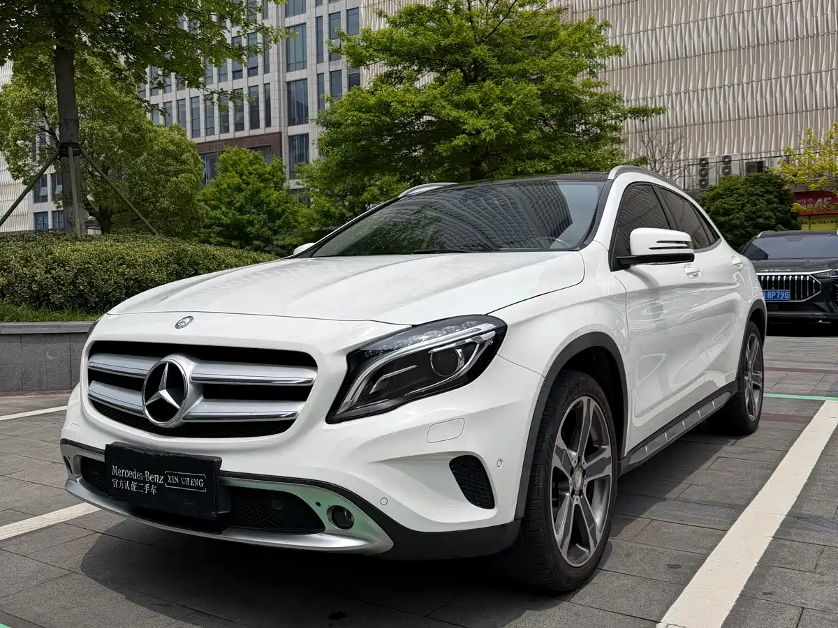 Mercedes-Benz GLA 2015 GLA 220 4MATIC Luxury