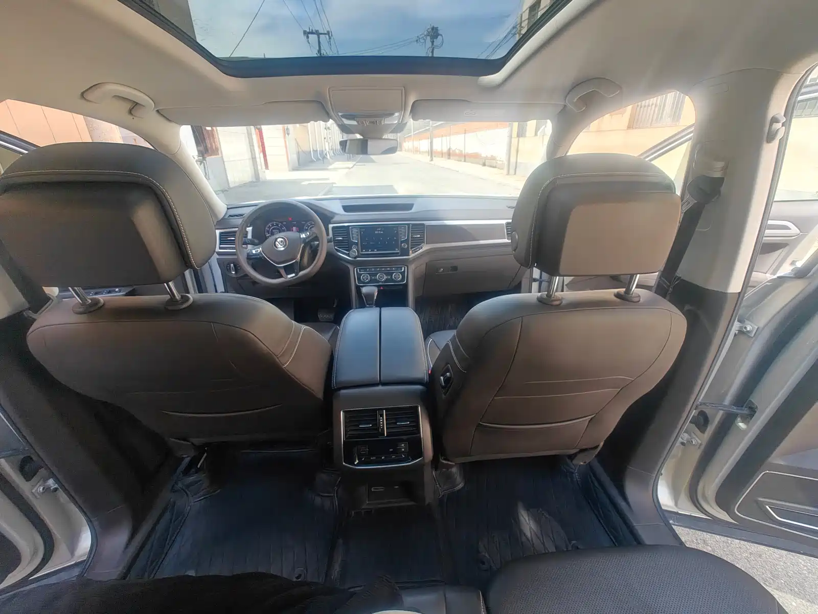 Photo 18 - Volkswagen Teramont