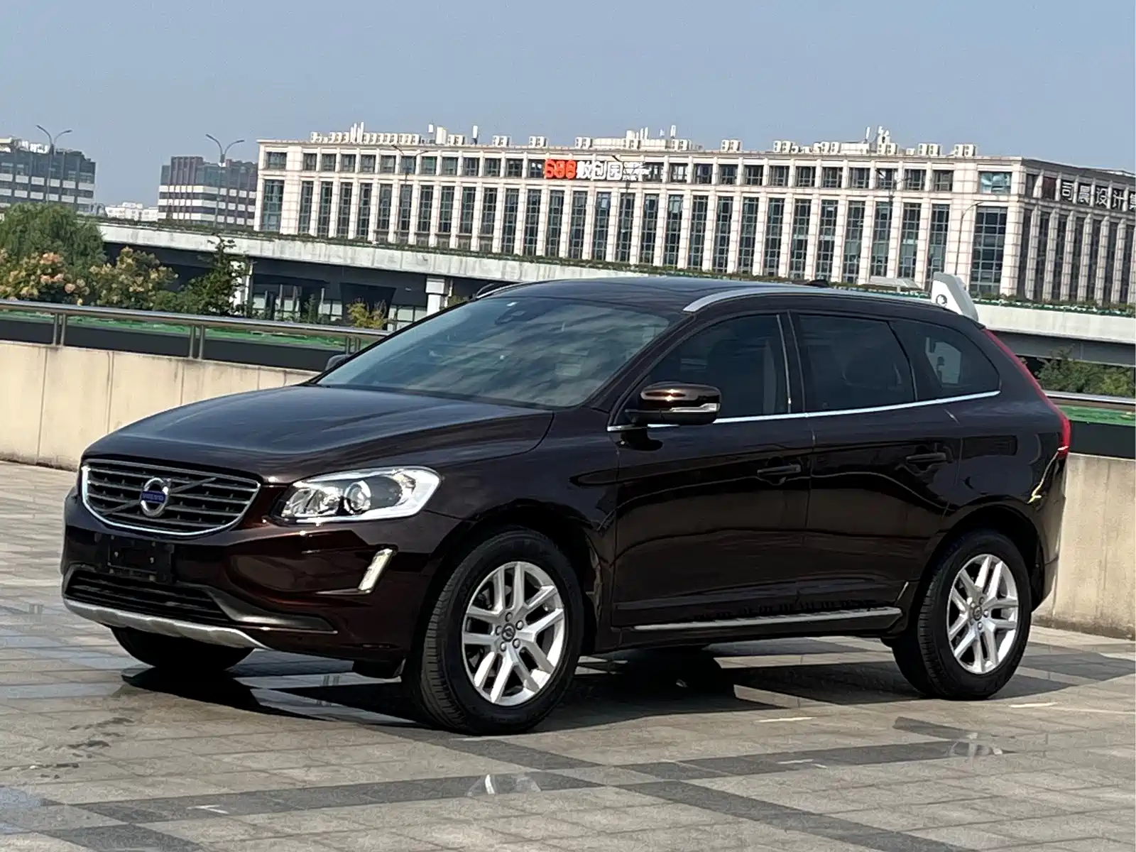 صورة 1 - Volvo XC60