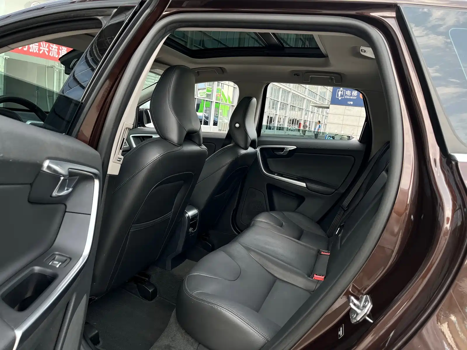 صورة 15 - Volvo XC60