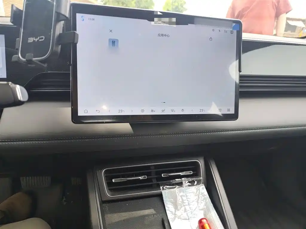 BYD Qin L 2025 EV 470KM Leading Edition фото 6