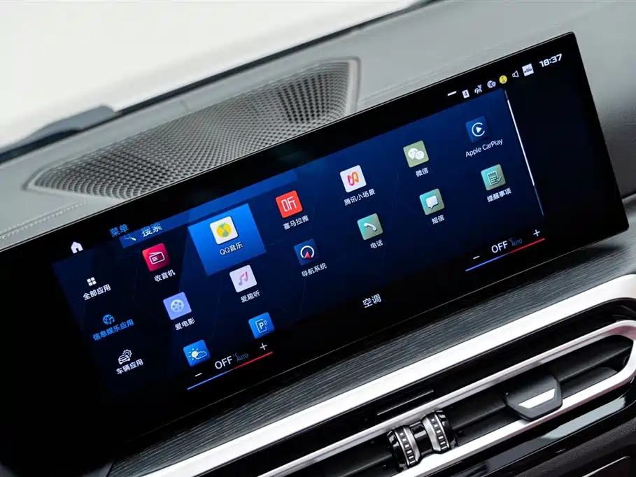 BMW 4 Series 2023 425i Convertible M Sport Package фото 18