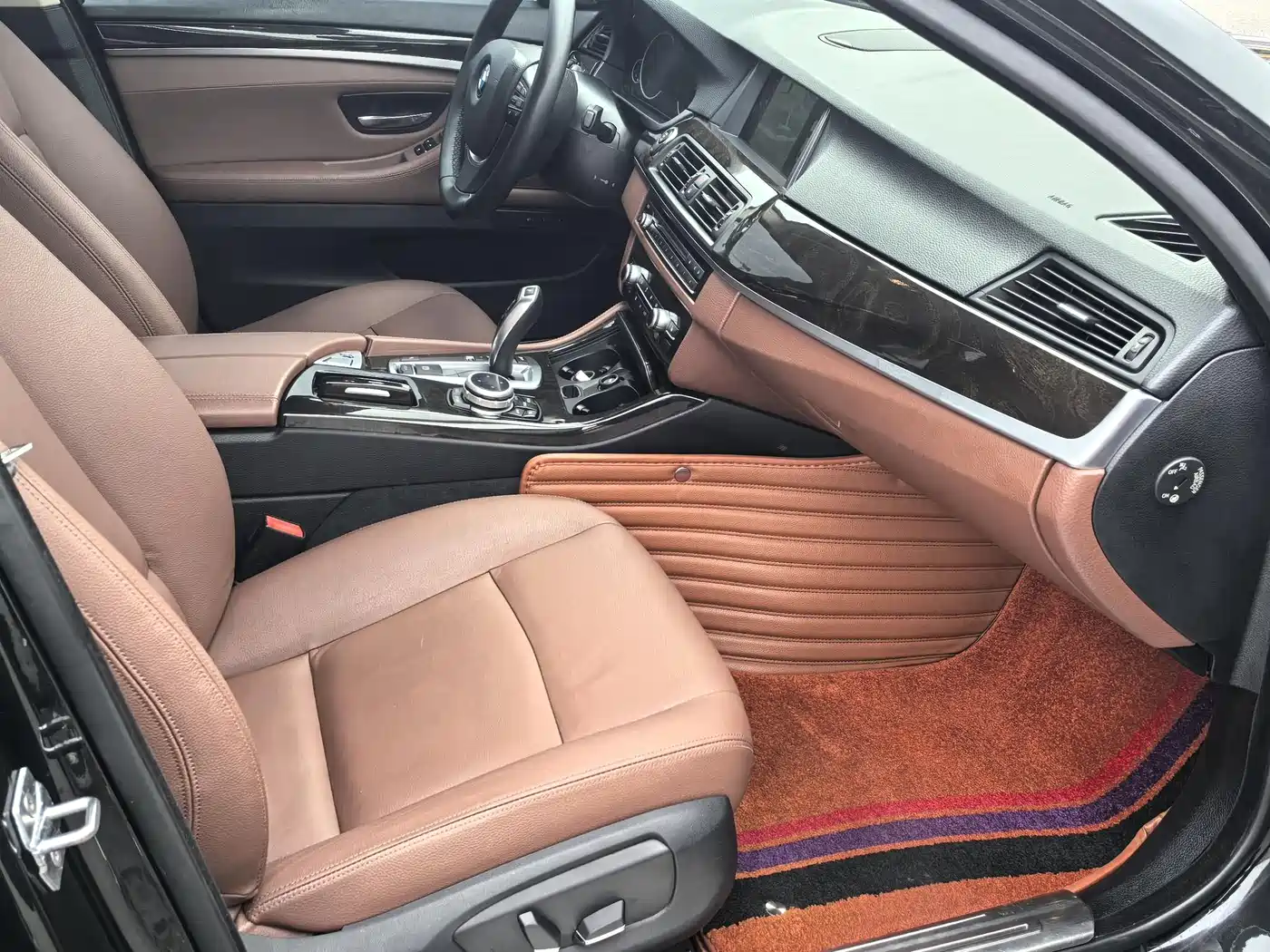 BMW 5 Series 2017 525Li Luxury Design Package фото 12