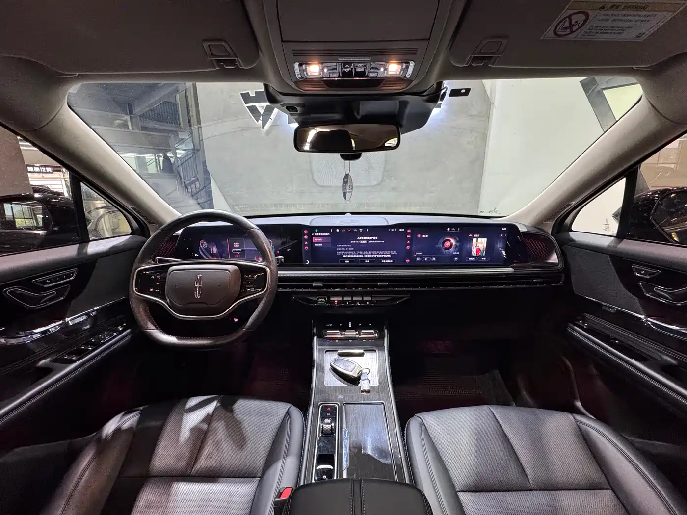 LINCOLN ADVENTURER