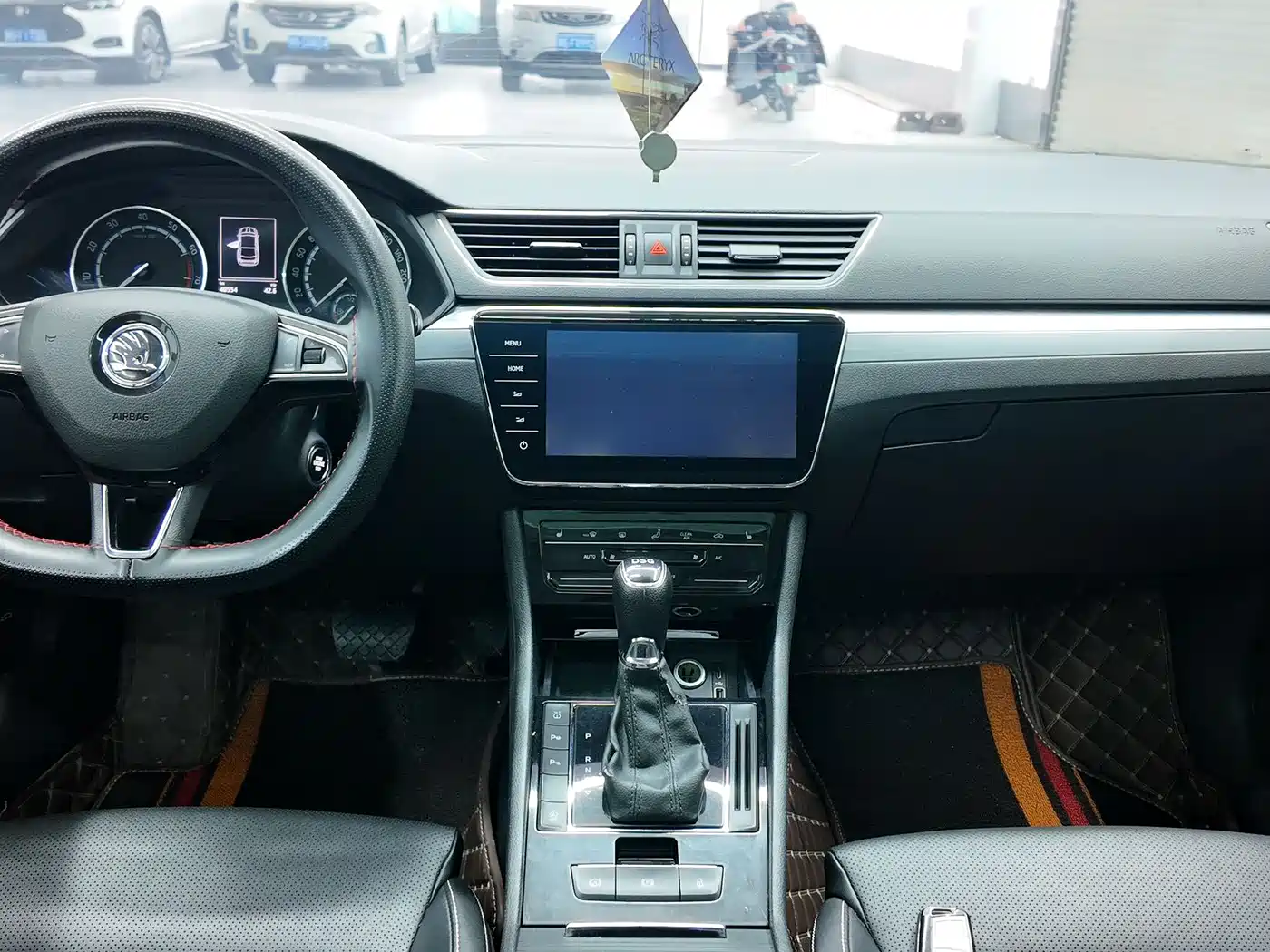 Škoda Superb 2021 TSI280 DSG Comfort Edition фото 4