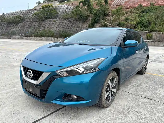  Nissan Bluebird 2018 1.6L CVT Cool Sound Edition