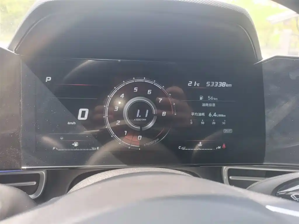 Hyundai Elantra 2022 1.5L CVT LUX Premium Edition фото 12