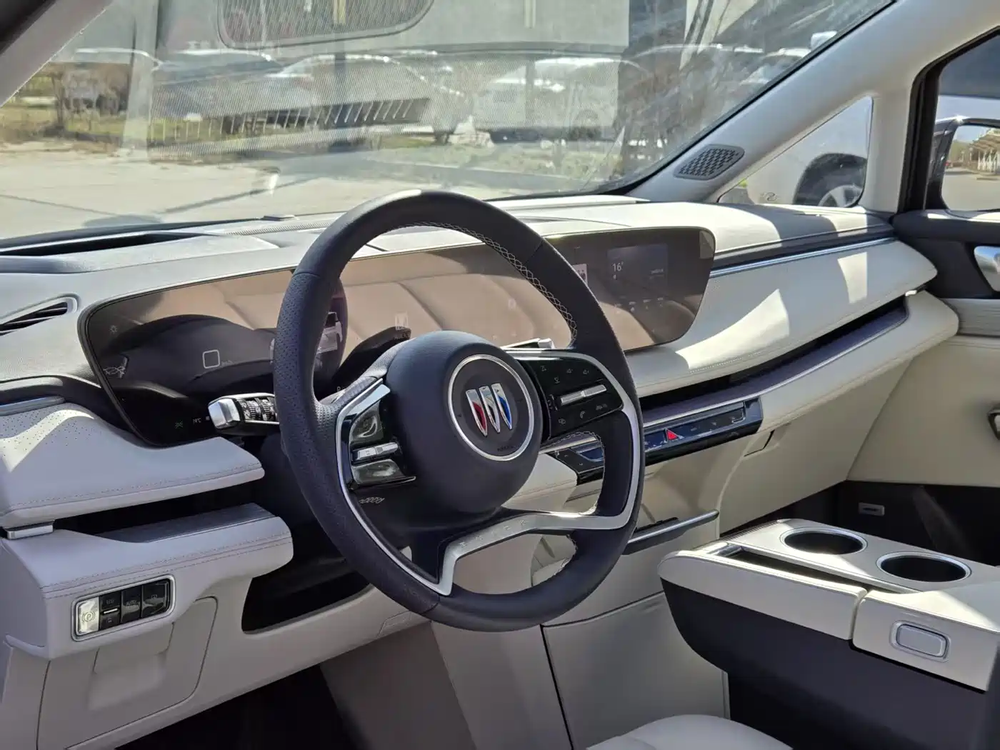 BUICK GL8 NEW ENERGY