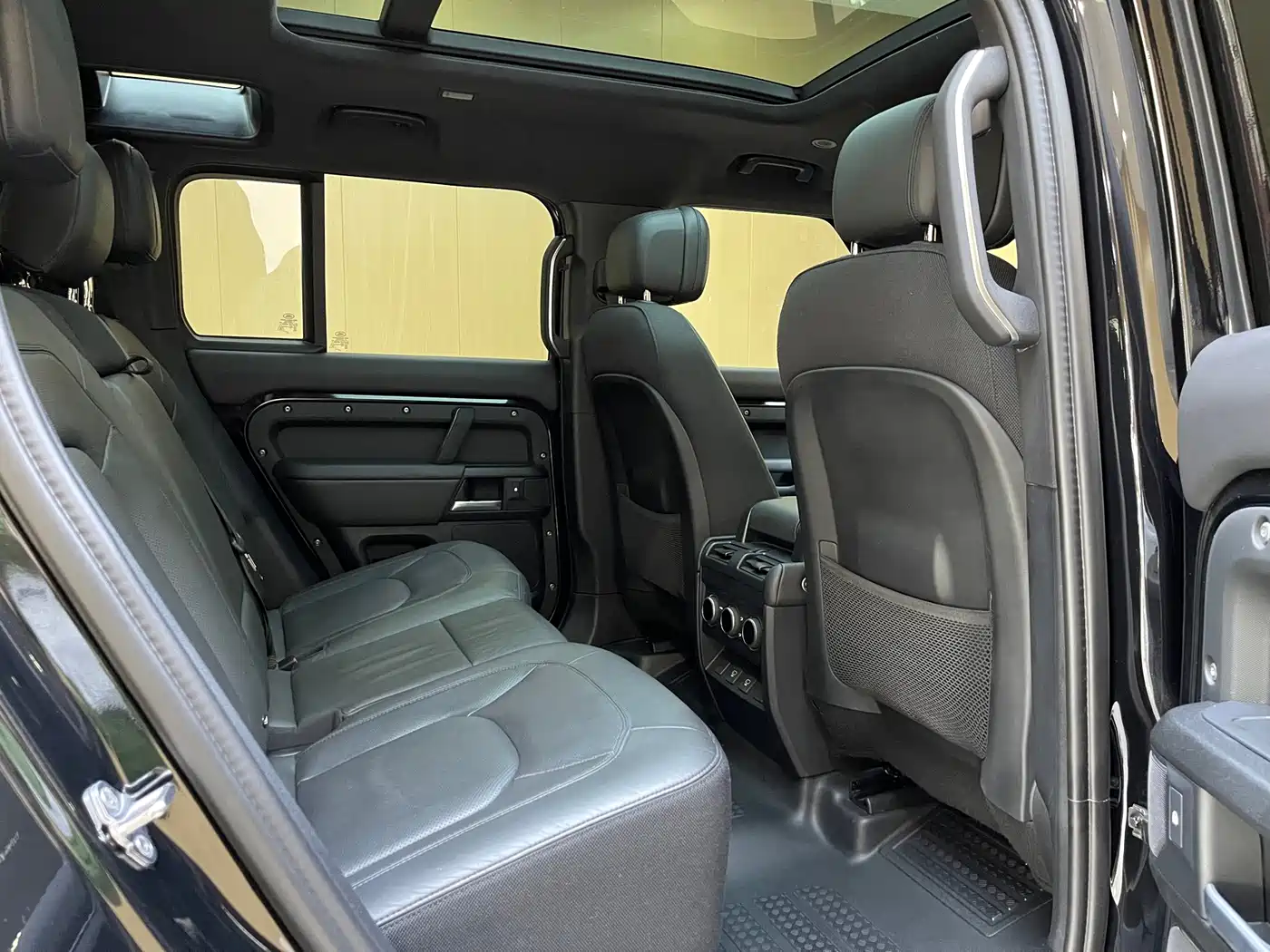 Land Rover Defender 2025 2025 110 3.0T P400 -Dynamic HSE