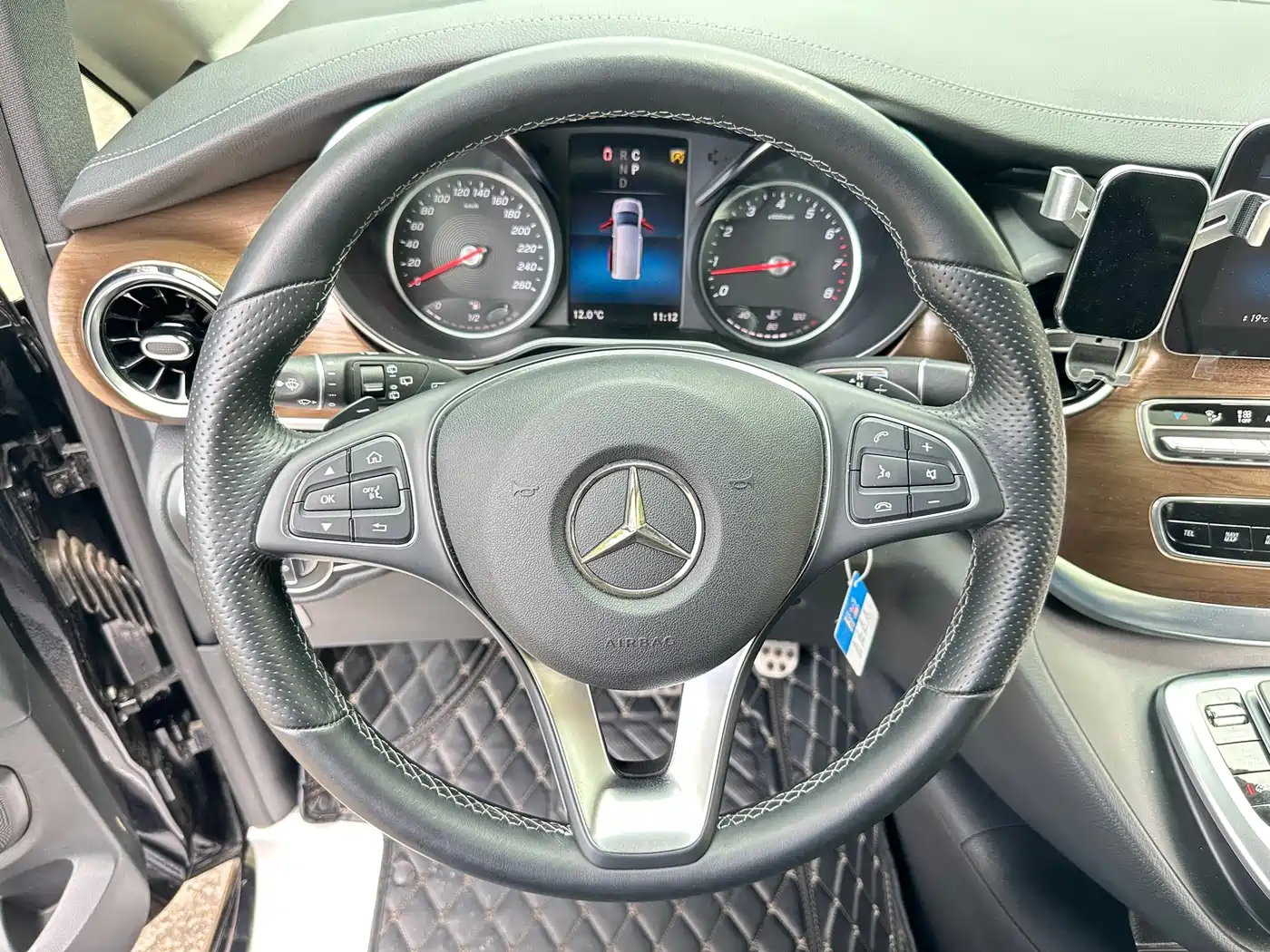 MERCEDES-BENZ V-CLASS