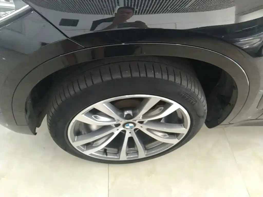 Photo 23 - BMW X6