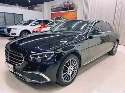 Mercedes-Benz E