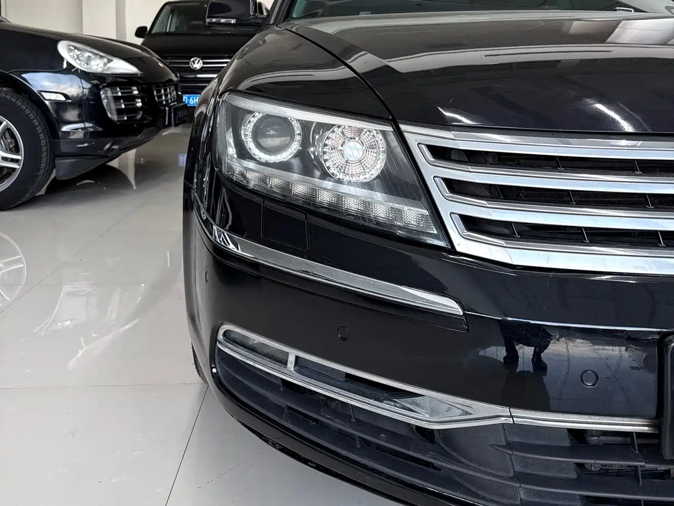 Volkswagen Phaeton 2012 3.0L Executive фото 10
