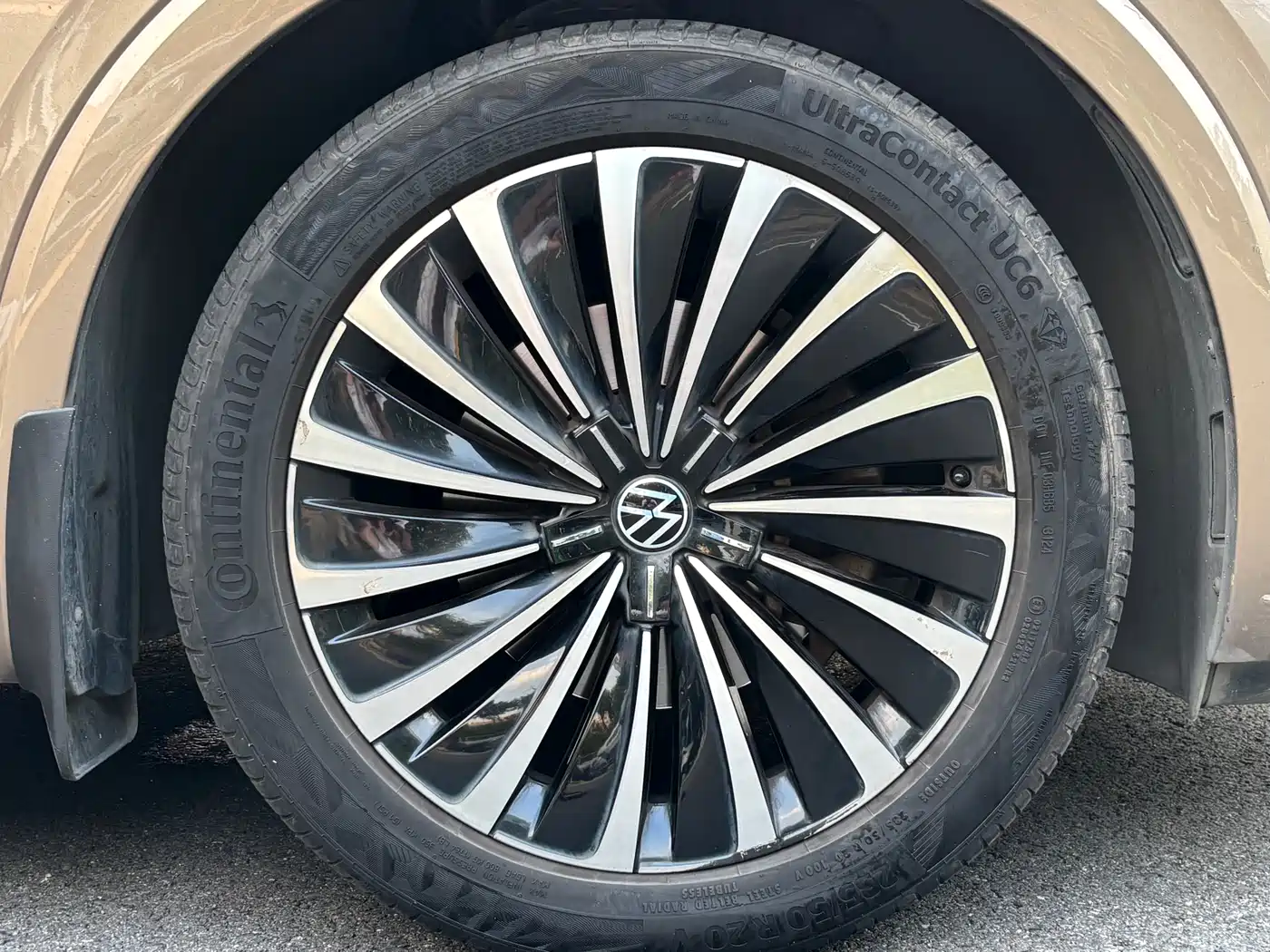 Volkswagen Viloran 2020 380TSI Premium фото 20