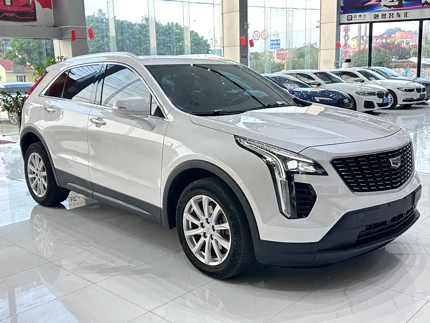 CADILLAC XT4
