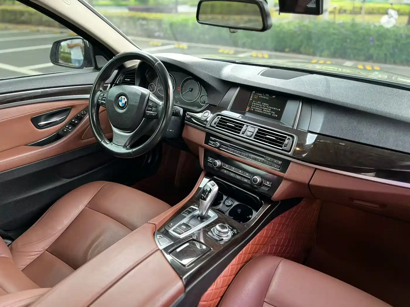 BMW 5 Series 2014 525Li Leading фото 7