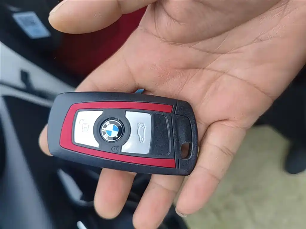 BMW 1 Series (Import) 2013 Facelift 118i Sport Model фото 9
