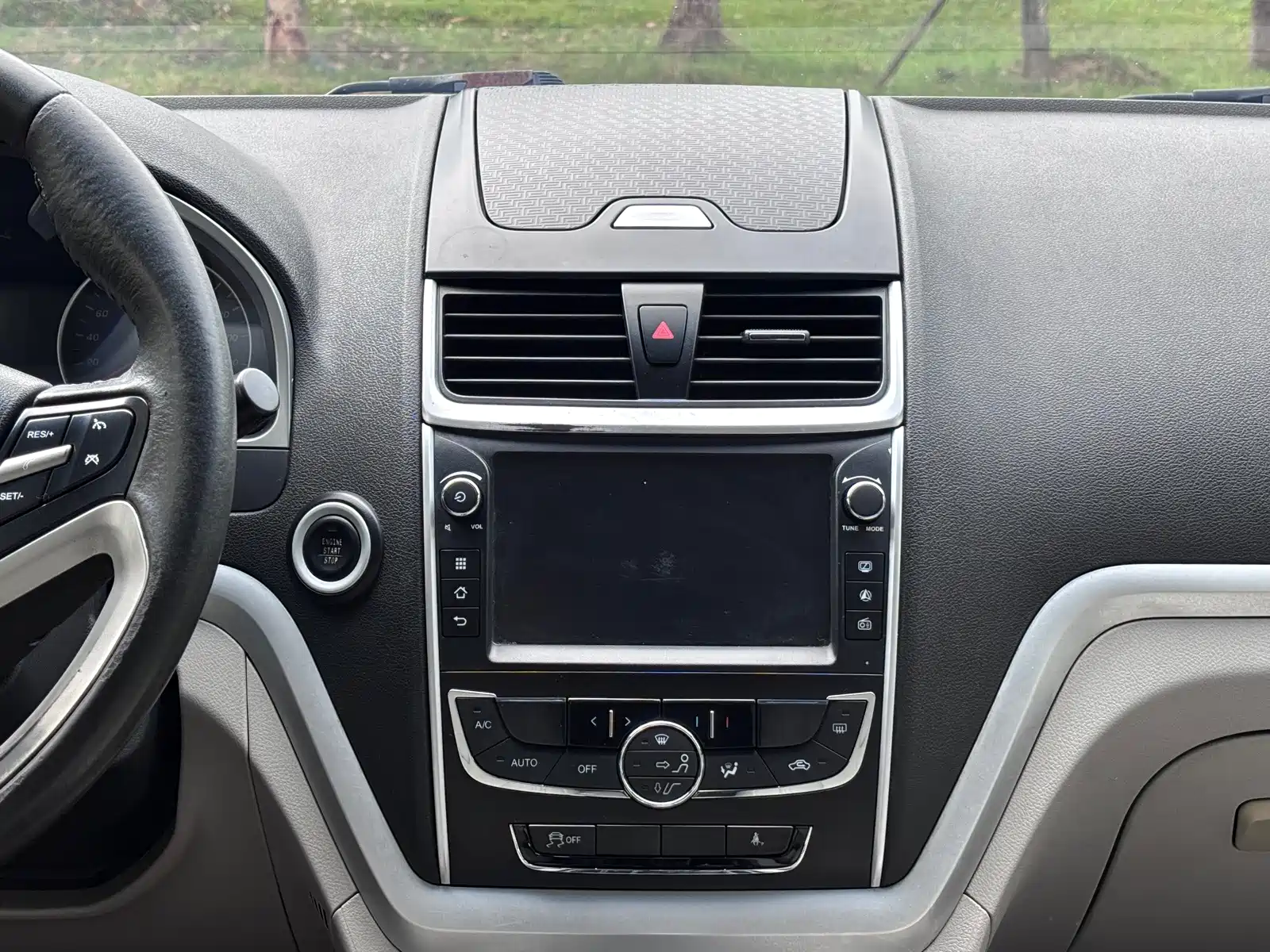 Photo 17 - Geely Emgrand