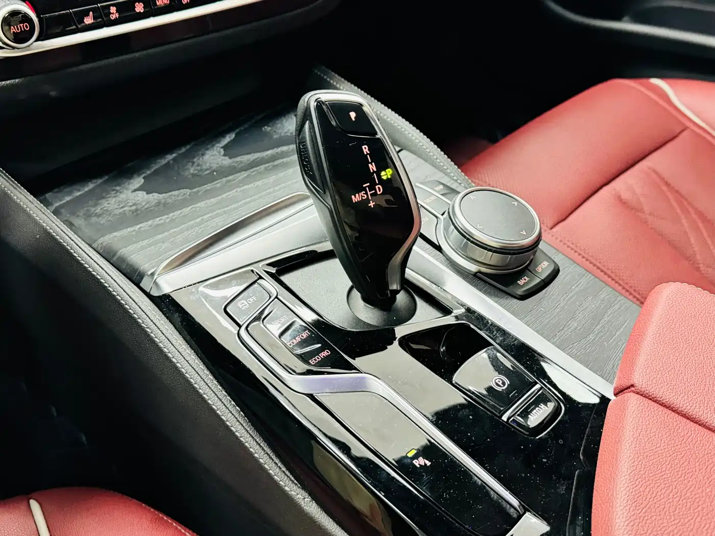 BMW 5 Series 2021 530Li Leading M Sport Package фото 11