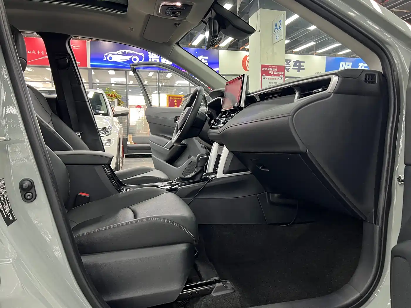 Toyota Corolla Cross 2022 2.0L Flagship Edition фото 21