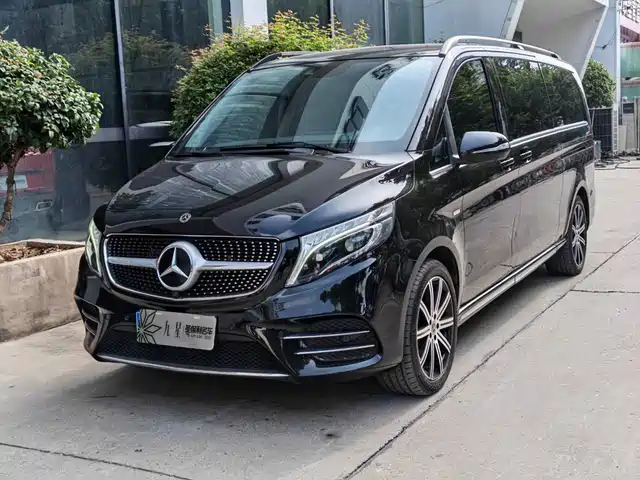 Mercedes-Benz V V 260 L, Длинная база, Люкс