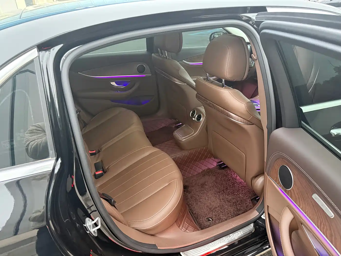 Mercedes-Benz E-Class 2019 E 300 L Sport Fashion фото 14