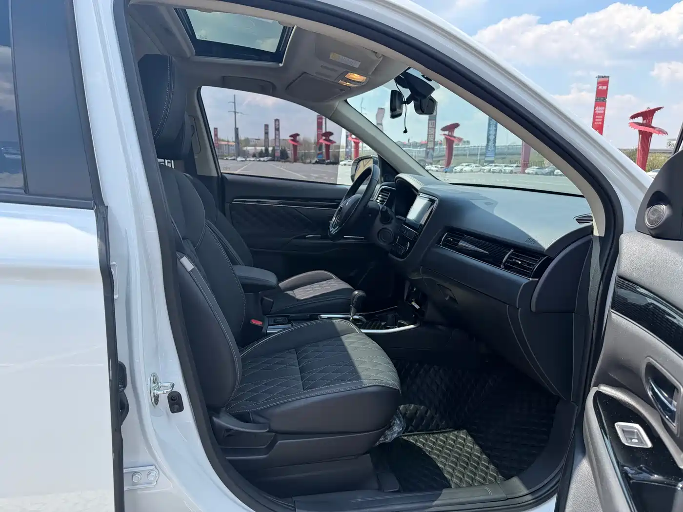 Mitsubishi Outlander 2021 2.0L FWD Comfort Edition 5-seater фото 20