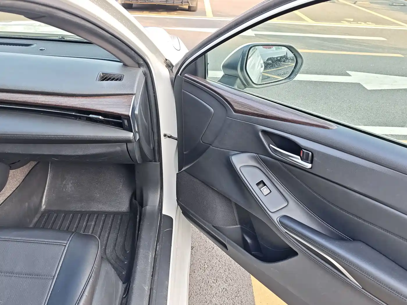 Toyota Avalon 2019 2.0L Progressive Edition (China VI) фото 16