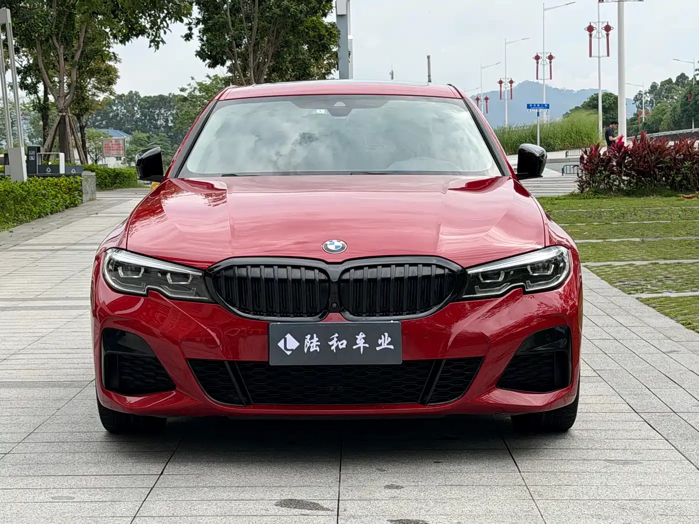 BMW 3 Series 2020 325Li M Sport Black Night Package фото 2