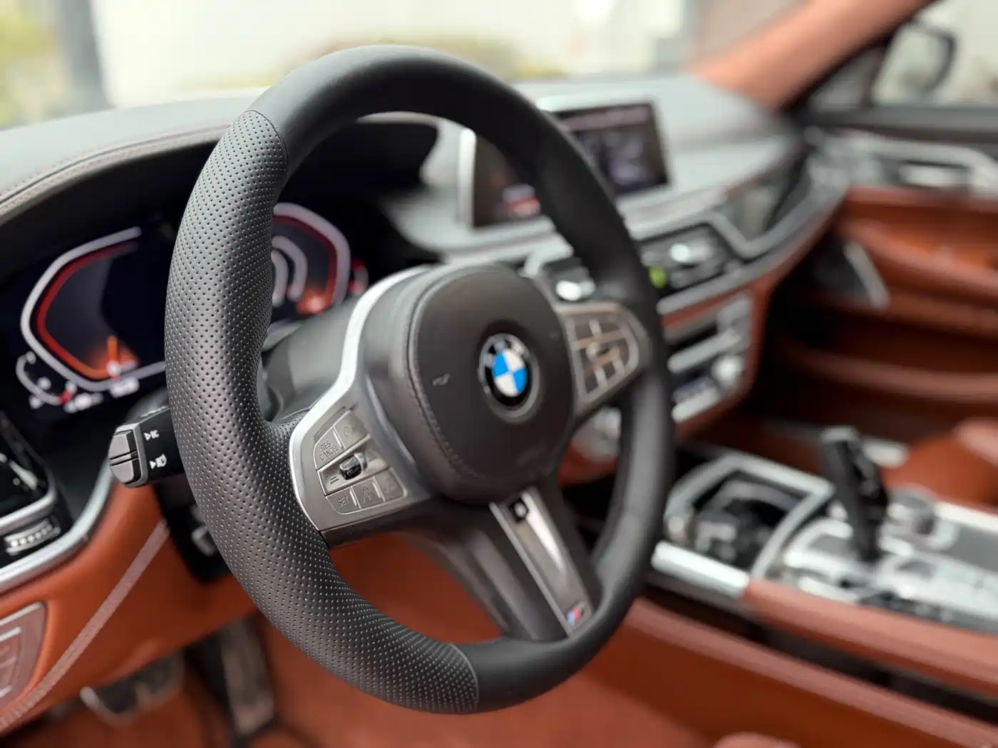 BMW 7 Series 2021 Model 740Li xDrive Executive M Sport Package фото 17