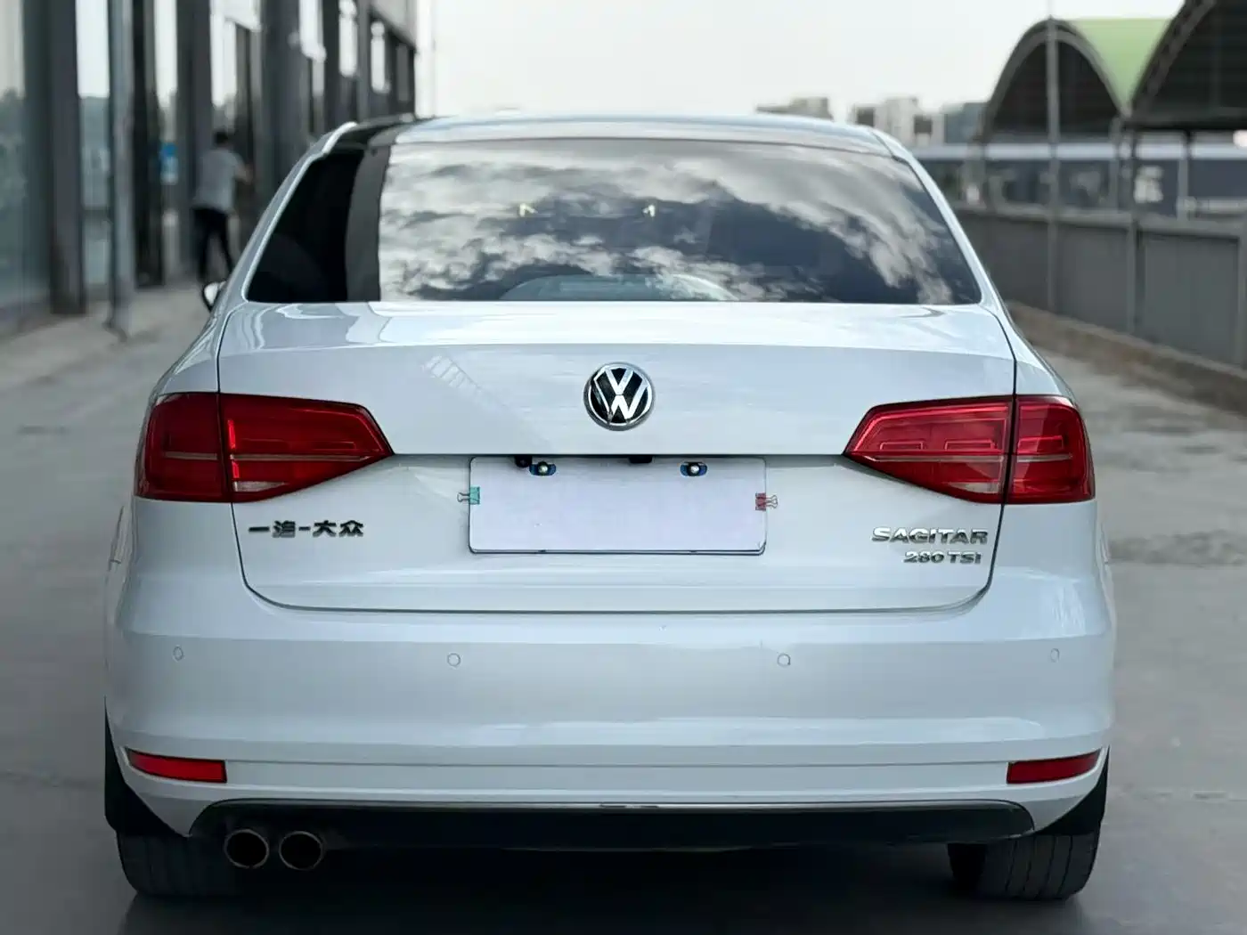 Volkswagen Sagitar 2018 280TSI DSG Luxury фото 5