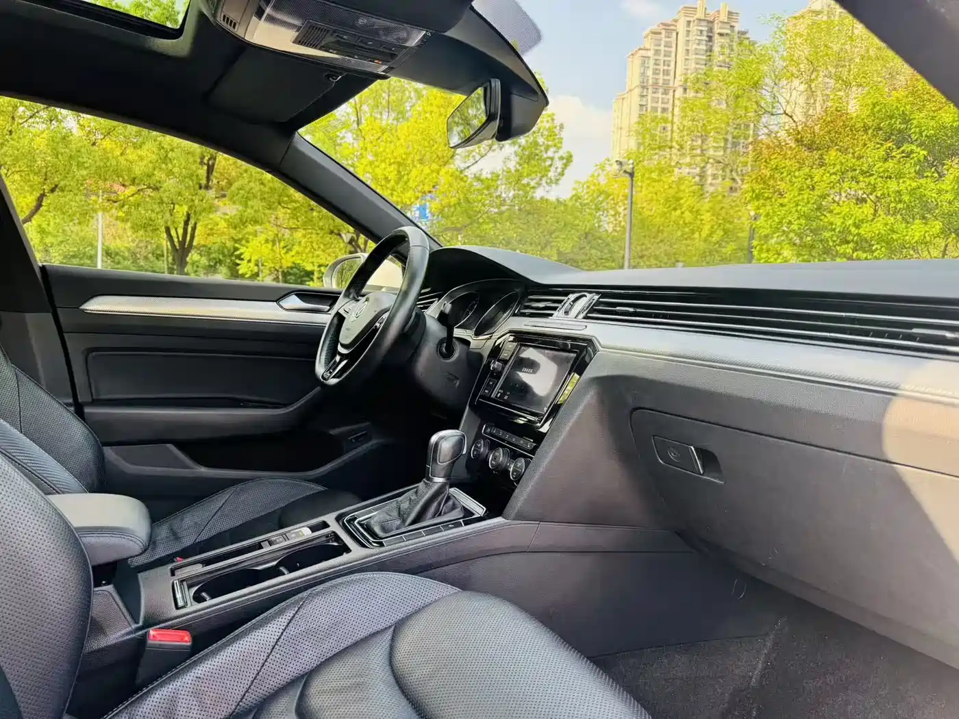 Volkswagen FAW-Volkswagen CC 2019 330TSI Charm Edition China VI фото 11
