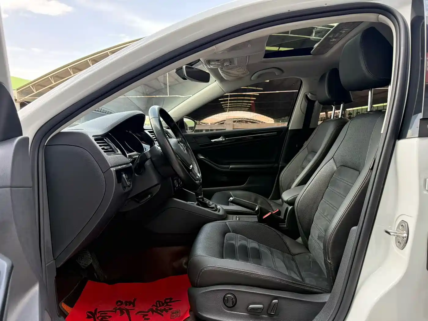 Volkswagen Sagitar 2018 280TSI DSG Luxury фото 7