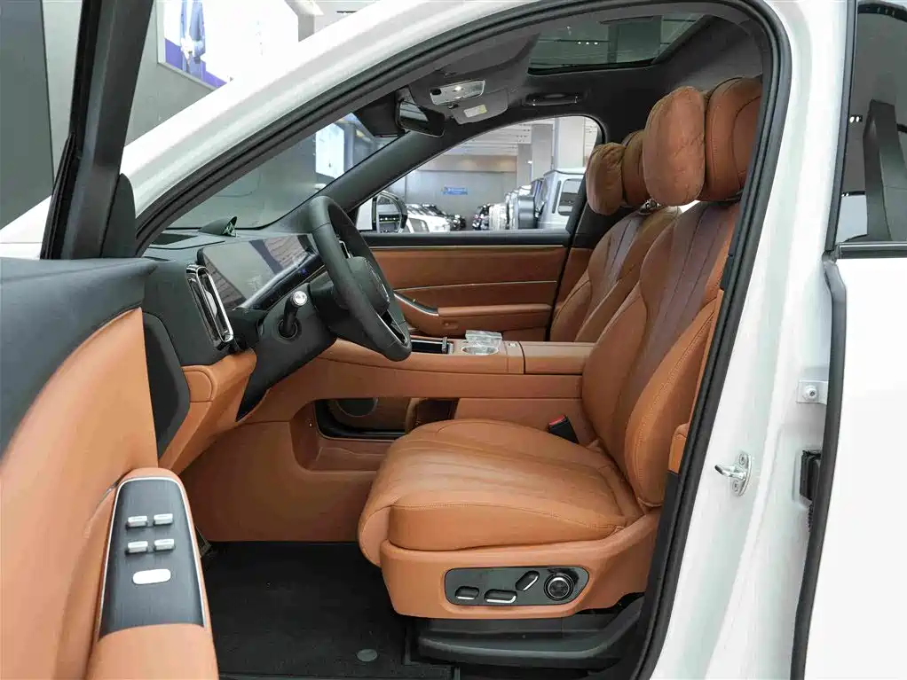 Aito AITO M8 2025 2025 Range Extender Max+ Edition 53.4kWh 5-seater