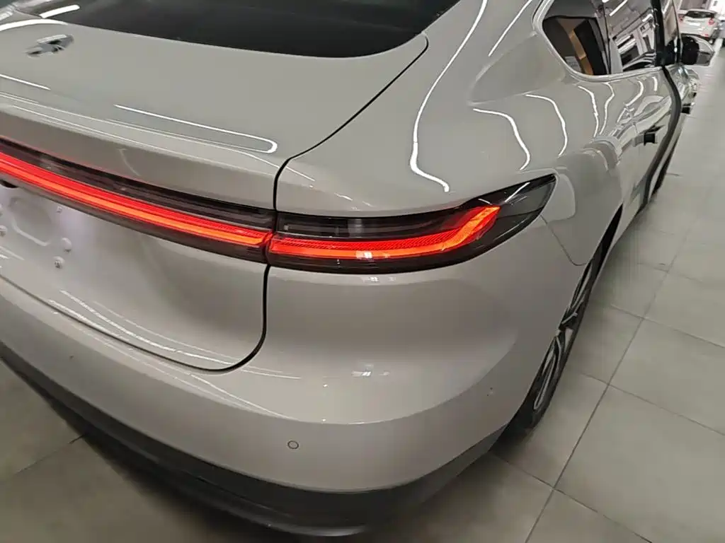 NIO ET7 2024 2023 75kWh