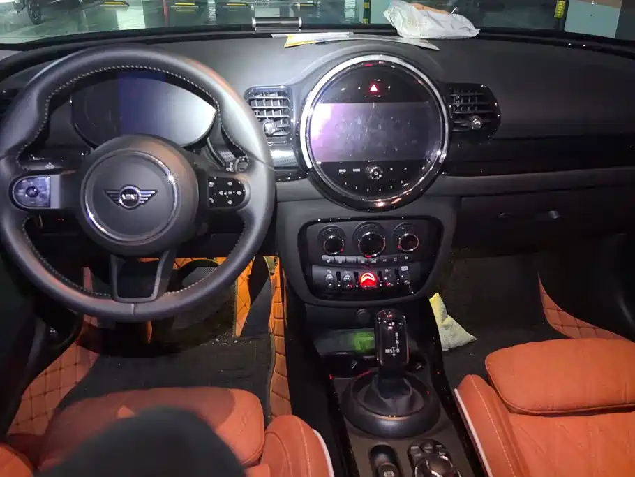 MINI CLUBMAN 2023 2023 Facelift 1.5T COOPER Connoisseur